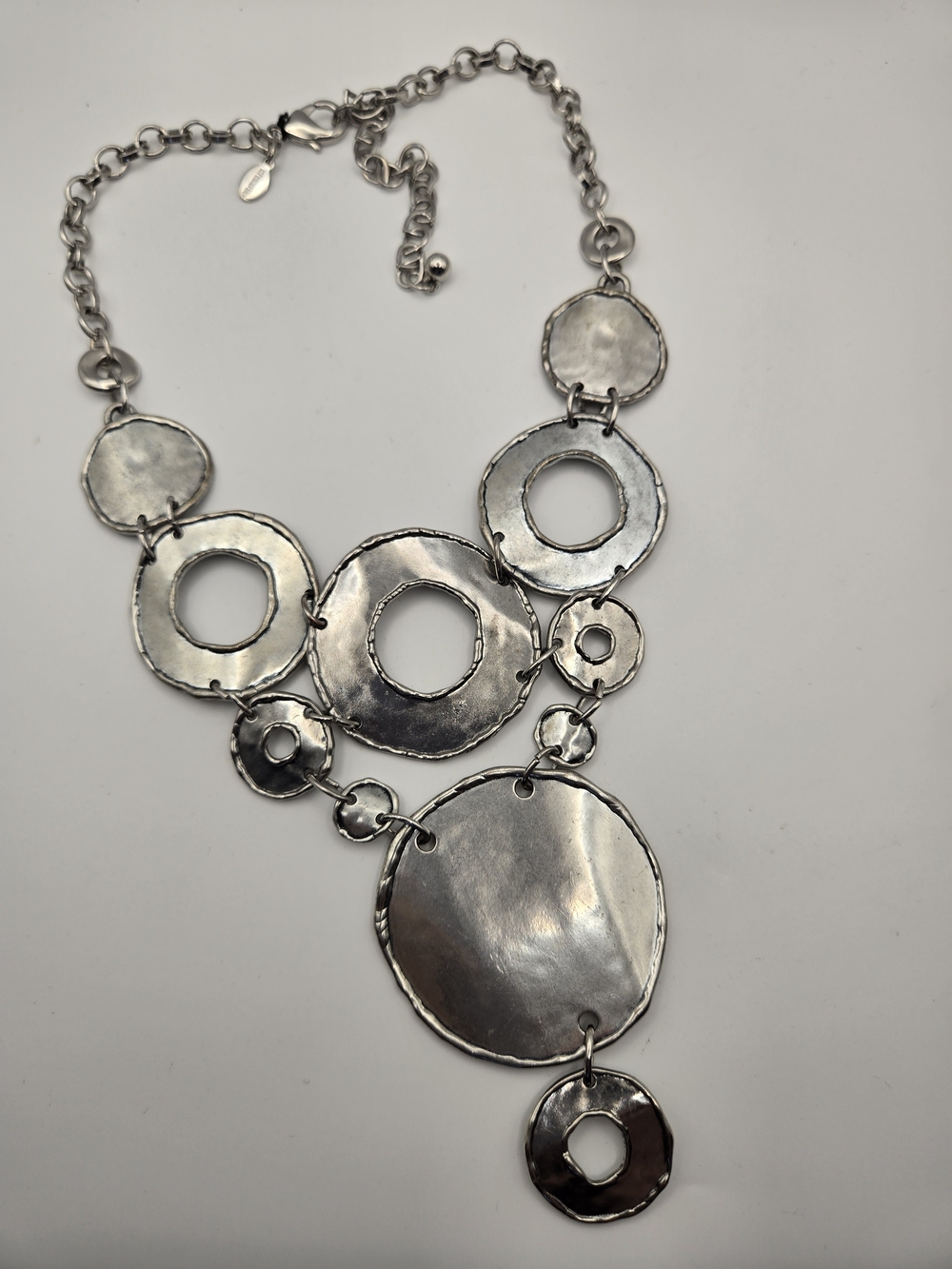 Chico's Modernist Silver-Tone Hammered Circle Bib Necklace Sculptural Bold Chic